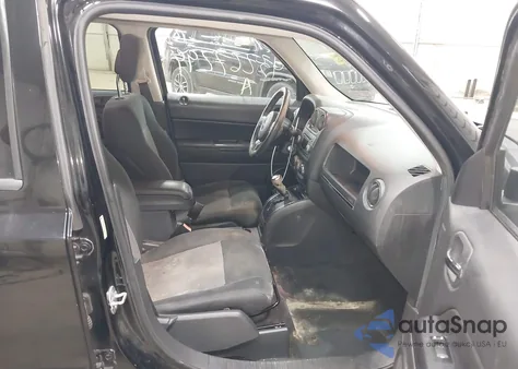 2012 Jeep Patriot Latitude z USA, uszkodzony, nr VIN 1C4NJPFAXCD704554